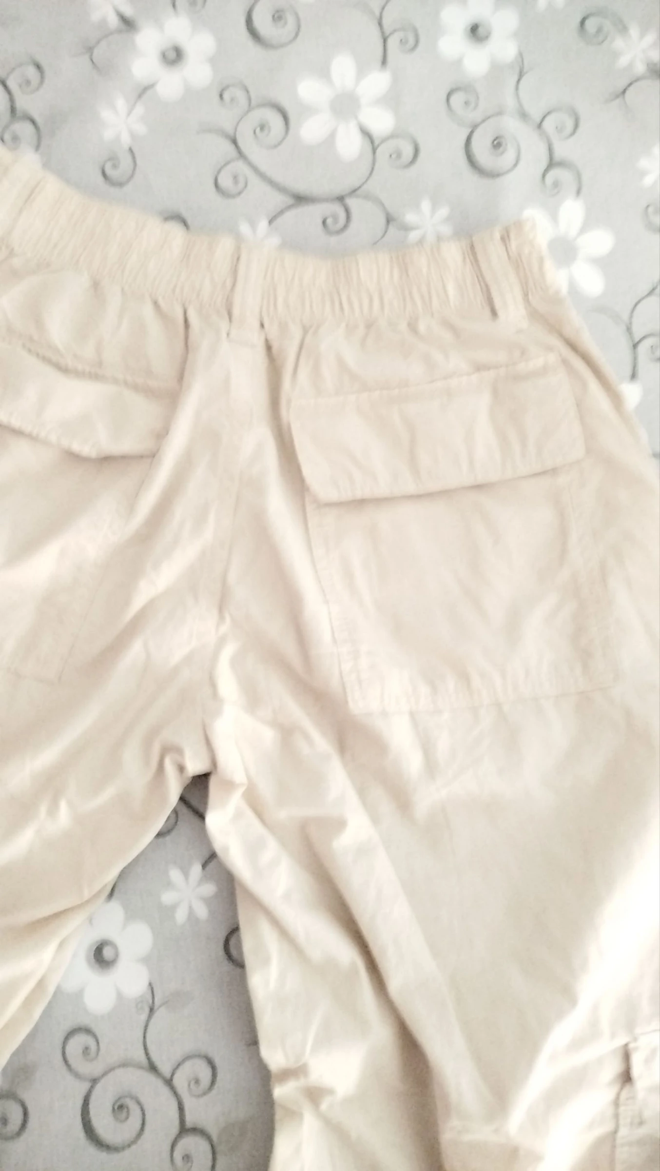 Calça cargo larga / paraquedas bege com bolsos – photo 4